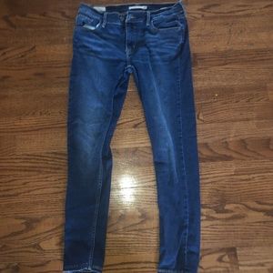 SIZE 8 SUPER SKINNY LEVI JEANS